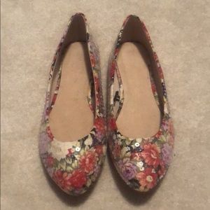 Forever 21 floral flats